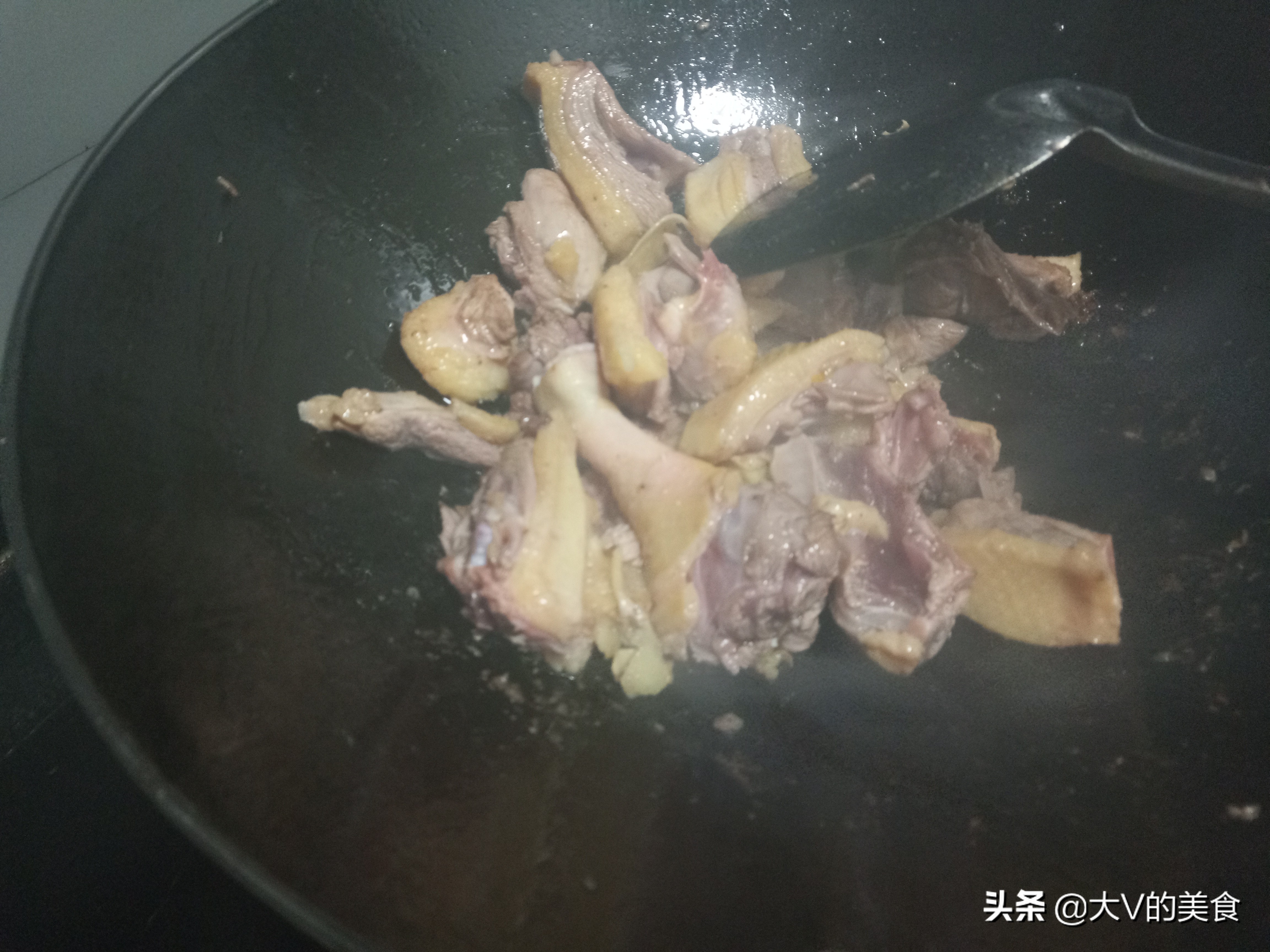 西红柿鸭肉汤简单做法,西红柿焖鸭肉