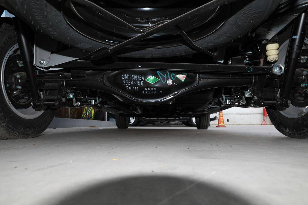 五菱宏光哪一款又拉货又能拉人,五菱宏光哪一款拉人舒适