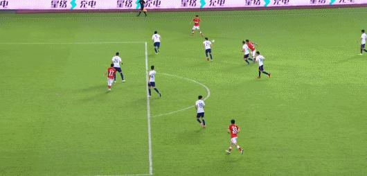 双星闪耀的视频,广州恒大u19队3:0大胜鲁能足校