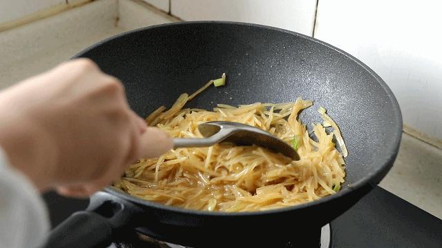 九阳晶钻不粘锅测评,九阳麦饭石不粘锅煎鸡蛋