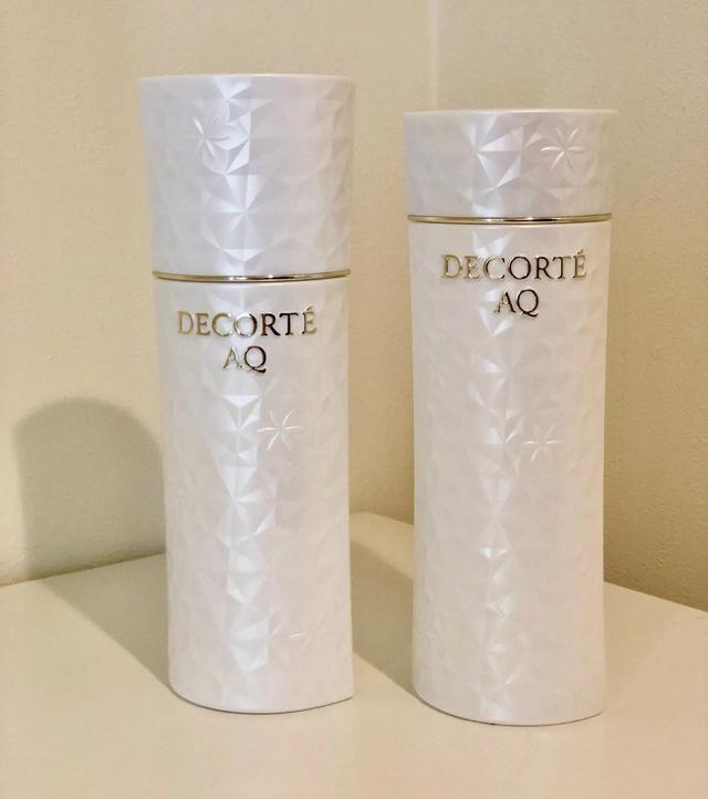 抗老水乳25-30岁护肤品推荐第一名,50岁以上适合资生堂悦薇水乳