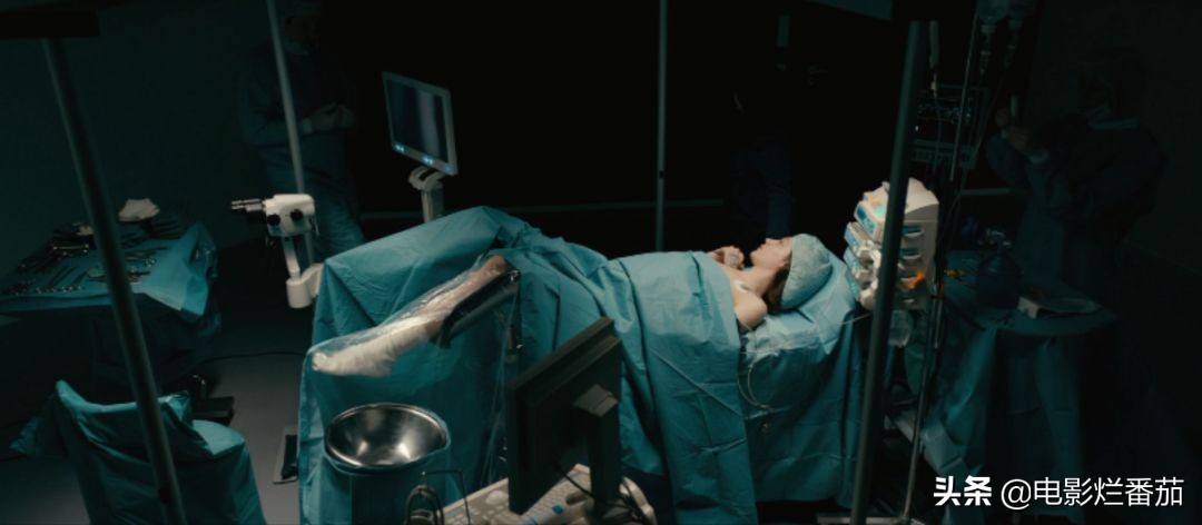 少女偷情竟牵出离奇*案惨**，这部侦探电影尺度大到没法看！