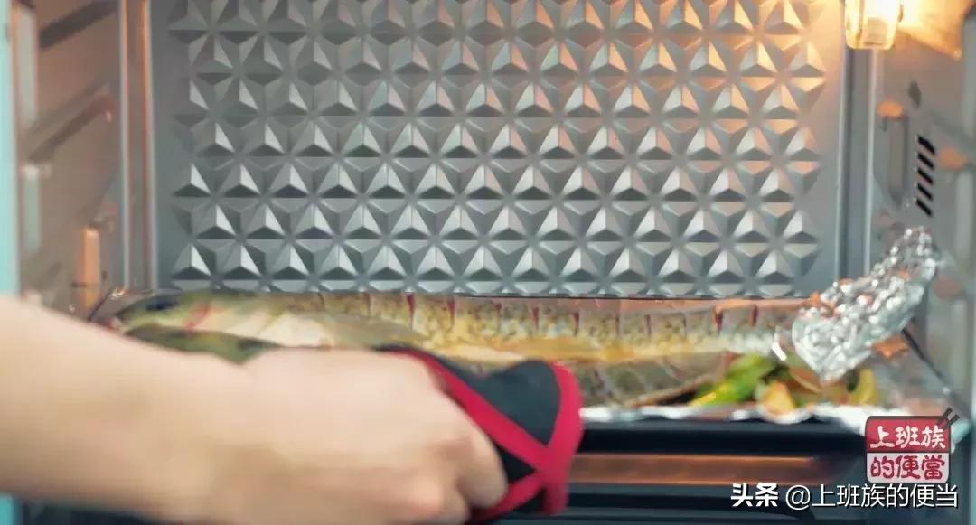 原来在家烤鱼这么简单做法和技巧,烤鱼这样做比烧烤店的还好吃
