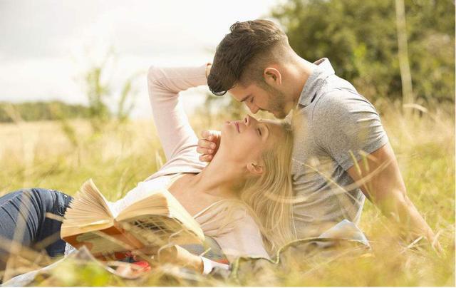 一个女人在什么心理下才会出轨,一个女人是否出轨取决于