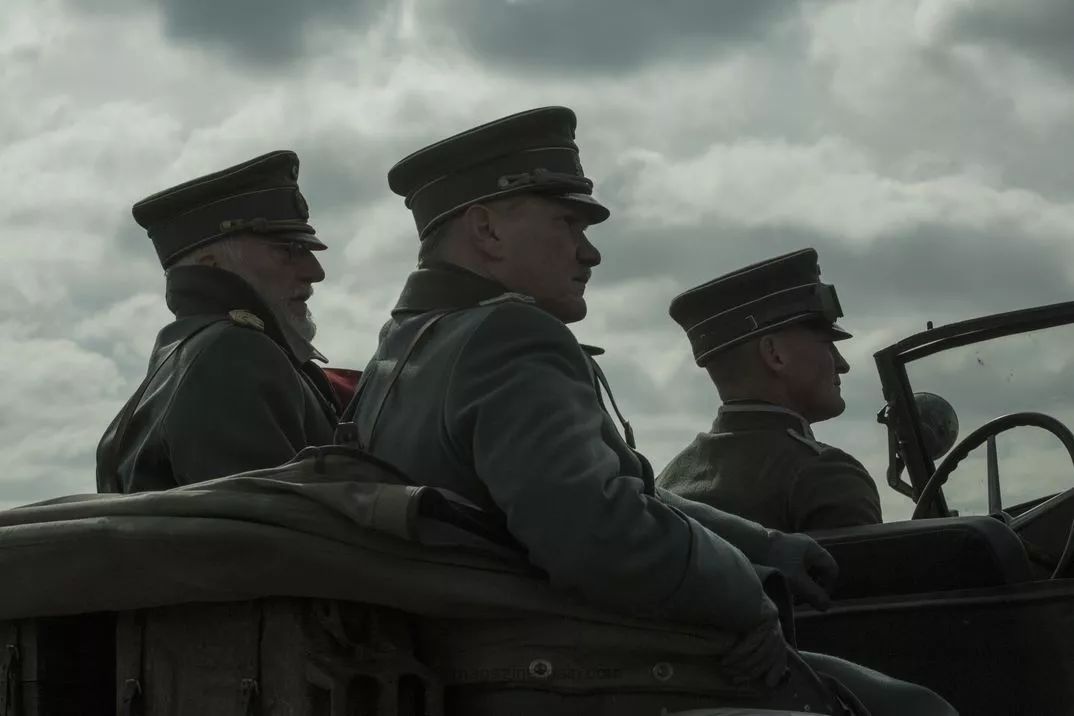 电视剧巴比伦柏林简介,关于巴比伦的电视剧