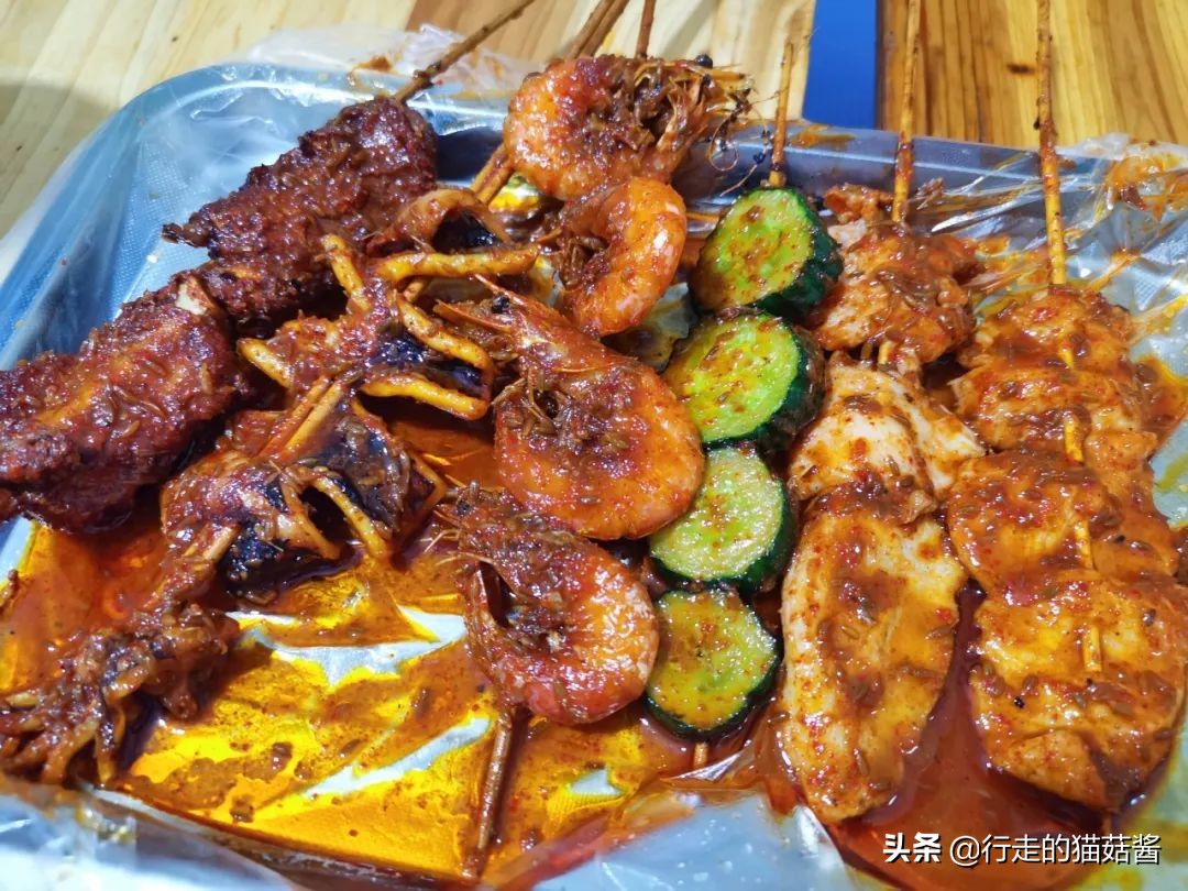 长沙一整栋楼的美食,长沙美食一条街的真实感受