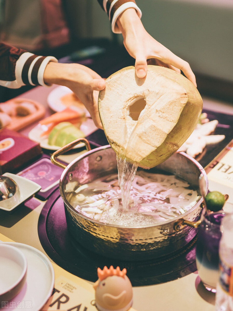 一只普通的椰子,椰子简单的神仙吃法