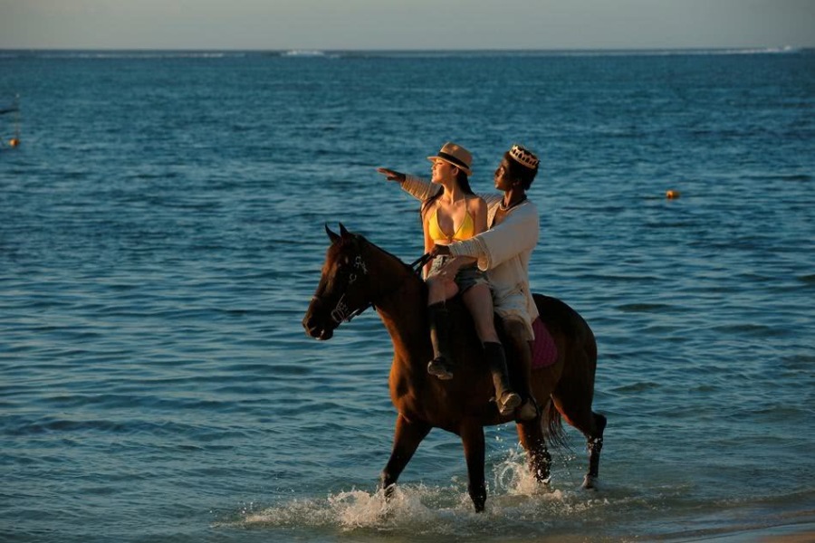 邓超近期三年来的影视作品,邓超大部分是怎么演银河补习班的