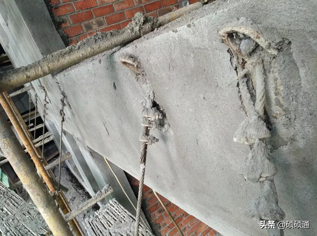 一种新型悬挑架的安装搭设装置,施工现场新型悬挑架