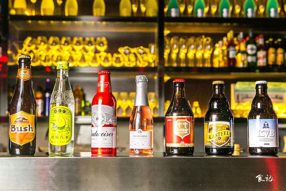 写字楼里的观景酒馆,写字楼里面的酒馆