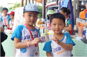 公益小市集凝聚爱心力量,小爱心凝聚大力量