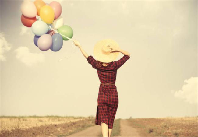 已婚了爱上别人怎么办,爱上已婚的人怎样不成为他的负担