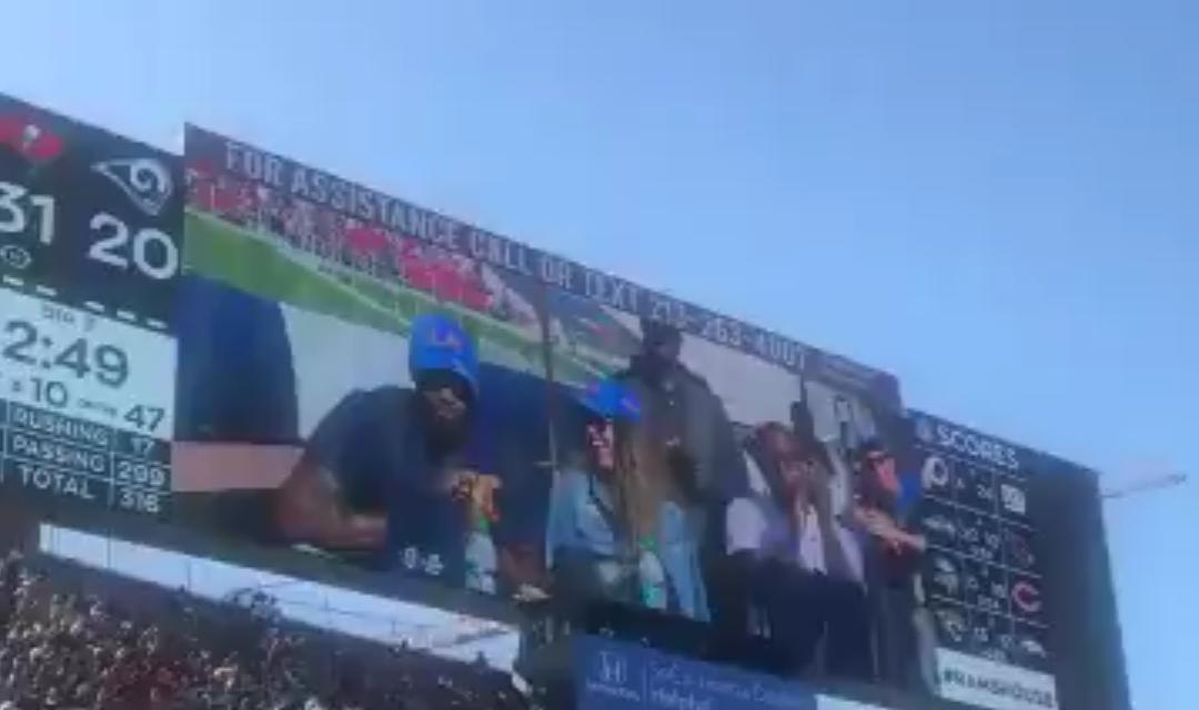 伦纳德被主场嘘,美国球迷对伦纳德不打球的态度