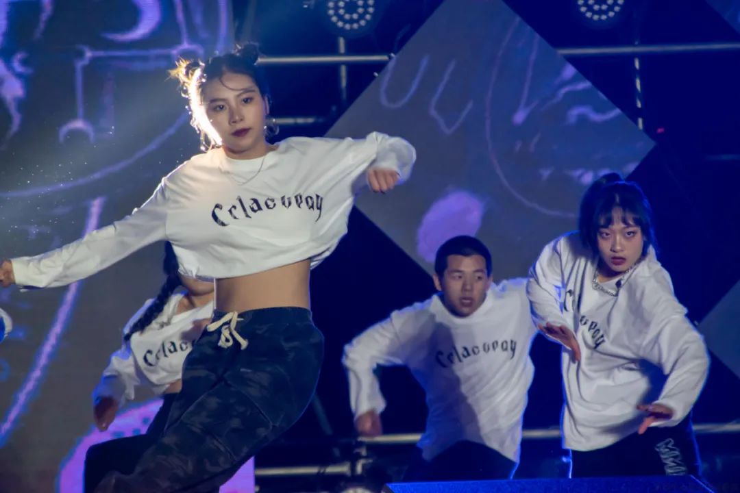 贵州大学科技学院2017级迎新晚会,各大高校迎新晚会视频