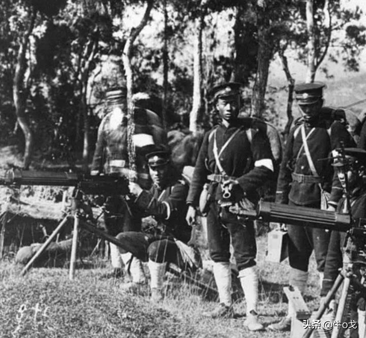 轻机枪和重机枪的区别,轻机枪和重机枪的区别在哪