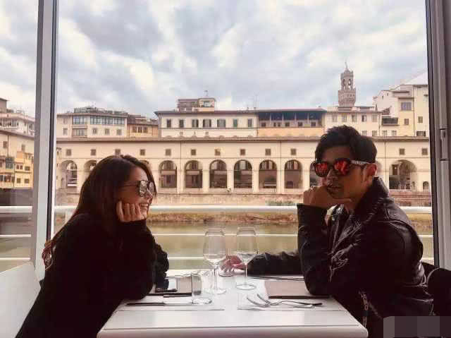 周杰伦带昆凌见库里是什么时候,库里和昆凌的爱情故事