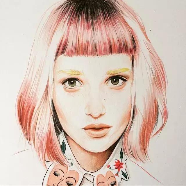 淡淡的彩铅插画，好迷人、性感