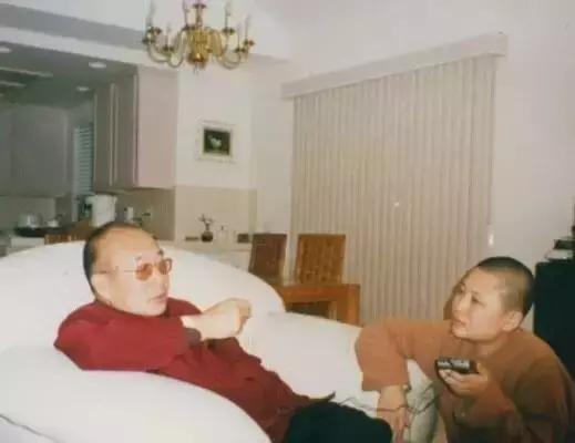 李娜出家的辛酸历史,出家歌手李娜歌坛地位