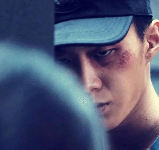 《门锁》领导，保安，医生对女主三种畸形的爱是更该被探讨的话题