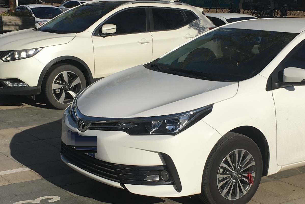 在网上买二手车是不是骗人的,在网上买二手车怕是诈骗该怎么办