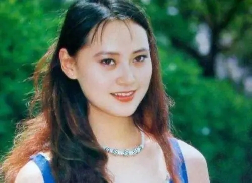 6对撞名女星，同名不同命，有人处成姐妹，有人无辜受牵连