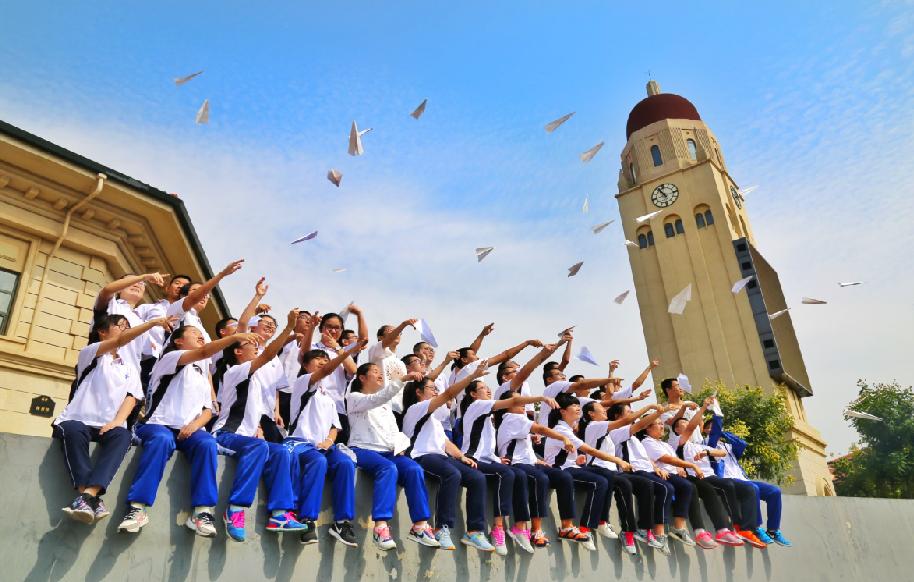 全景看高中大连市第二中学,全景看高中大连第一中学