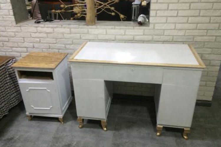 老旧的木桌怎么完美修复翻新,农村老木桌怎么翻新