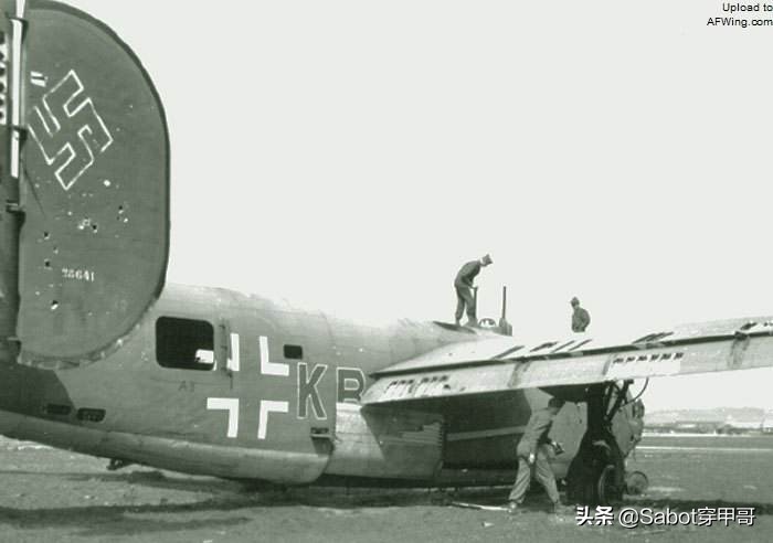 二战德国空射v1导弹,二战轰炸机投弹器