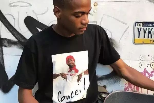 一块红砖打上LOGO卖出天价,顶级潮牌是这么打造的