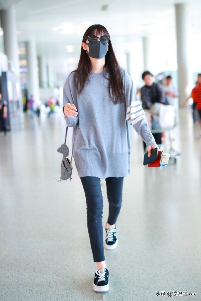 欧阳娜娜同款匡威高帮,欧阳娜娜现在还敢穿匡威吗