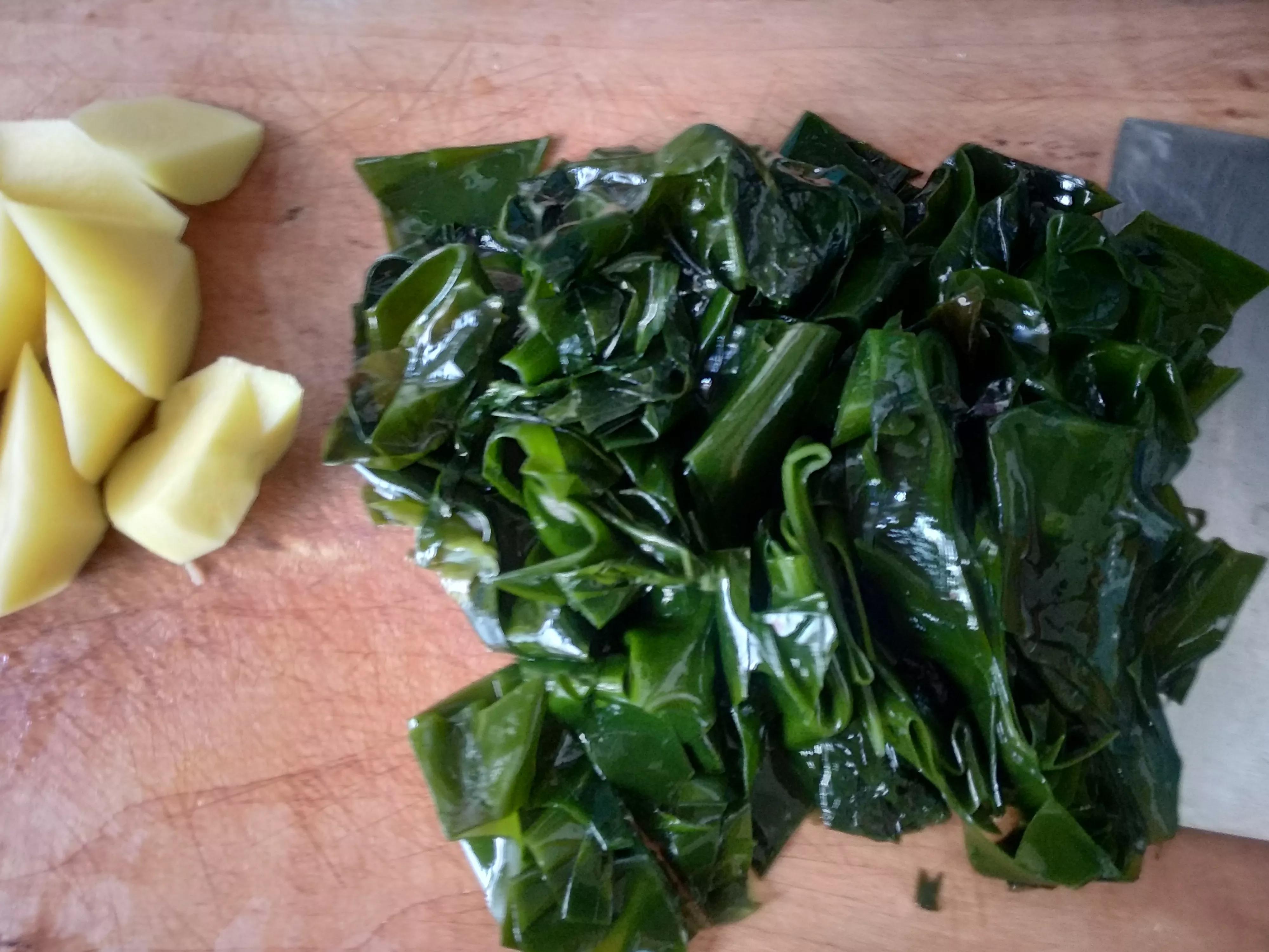 新鲜海带怎么做汤才好喝,新鲜海带怎么做好吃又简单