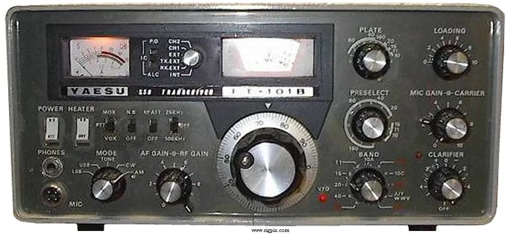 你曾经后悔过跟自己心爱的古董接收机说再见吗?