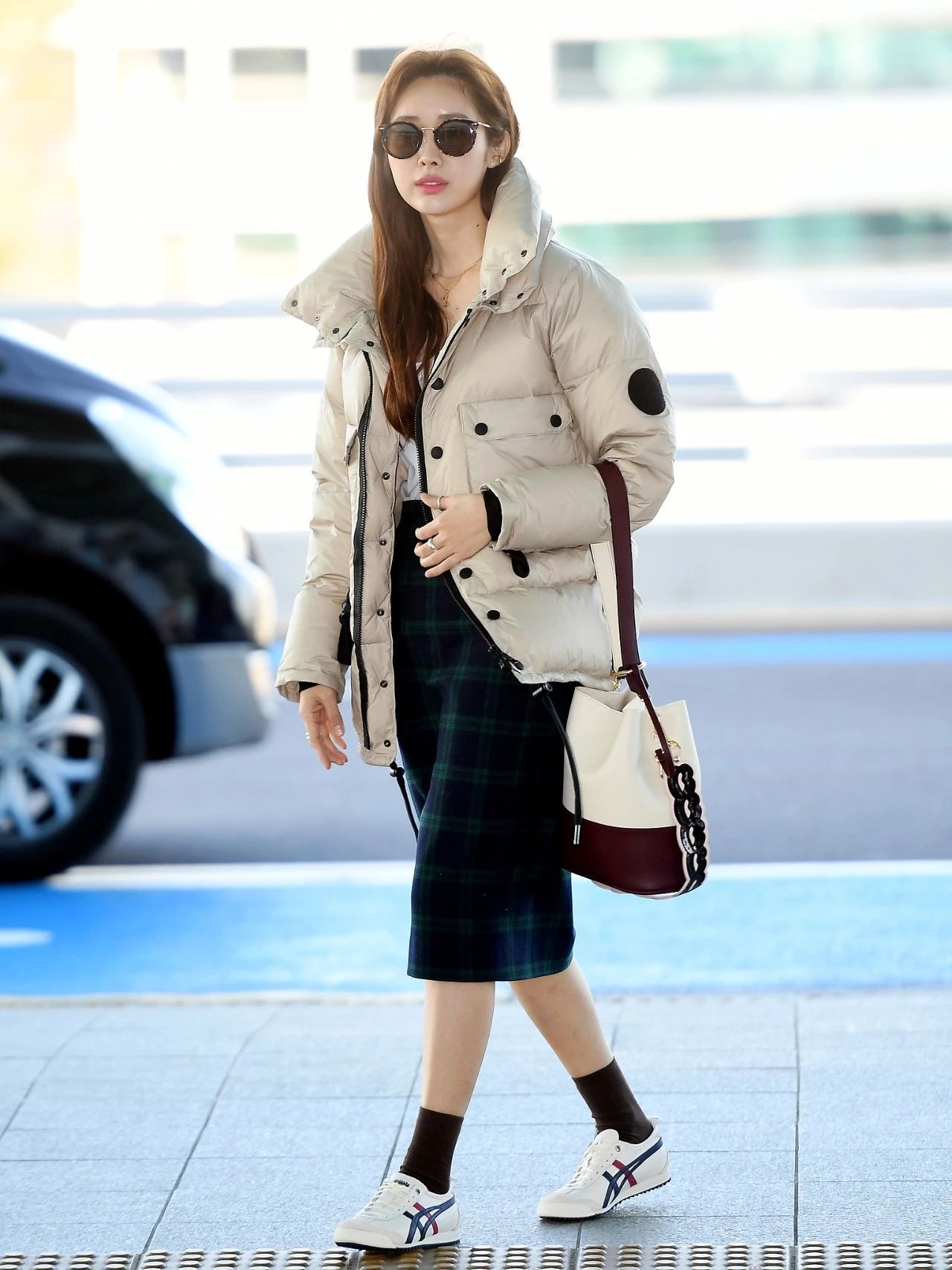 150斤面包服显瘦,面包服加直筒裤