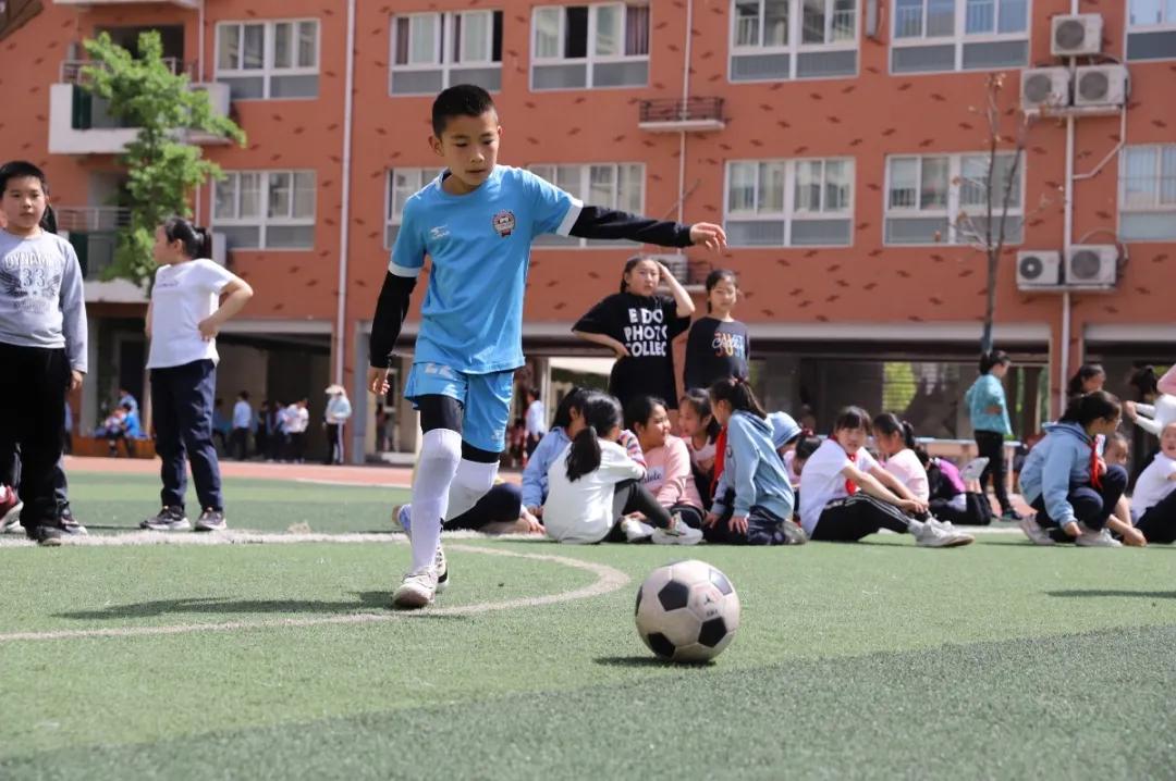 幸福小学春季运动会开幕式,金水区文化绿城小学春季运动会