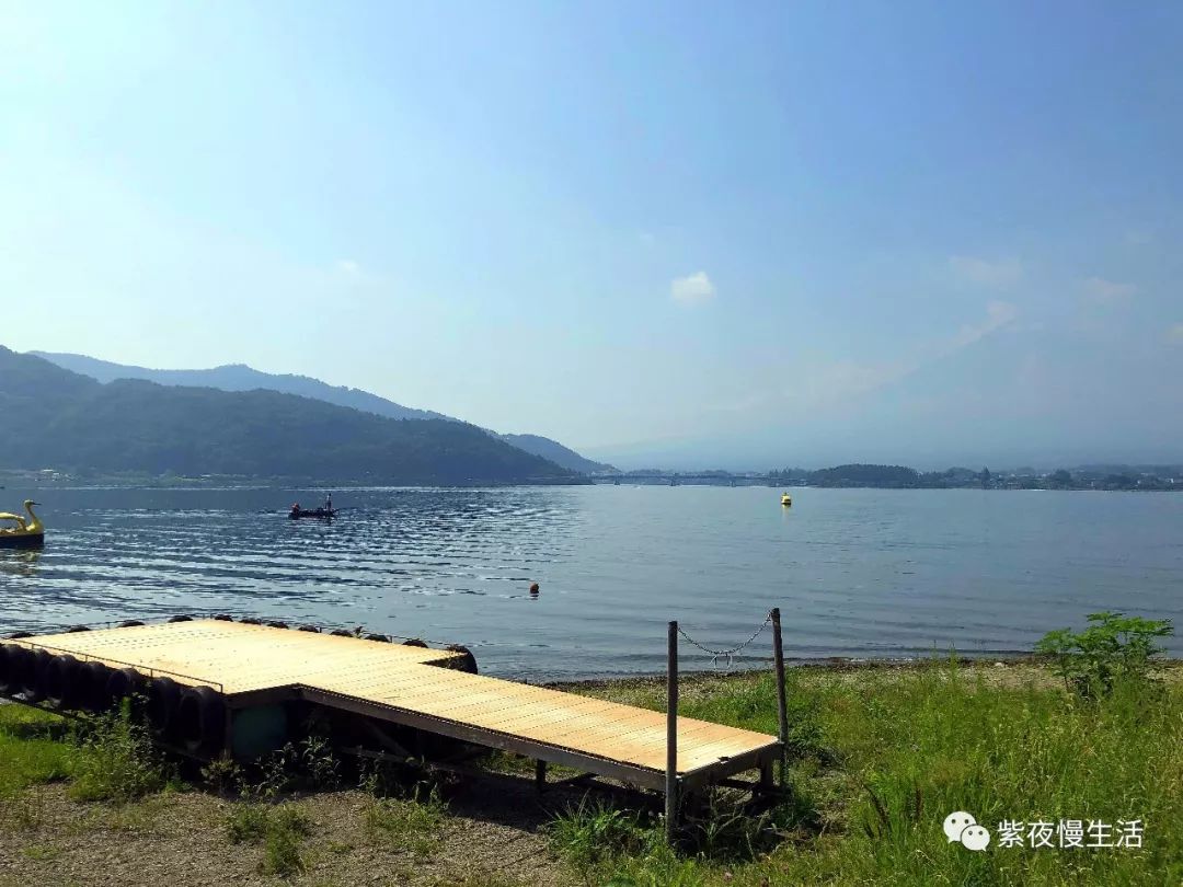 未见富士，幸运依在-秀峰阁湖月