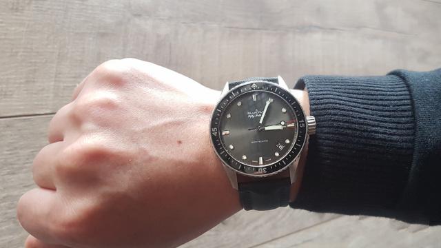 劳力士潜水表宝珀 (劳力士潜航者和宝珀五十噚哪个好)