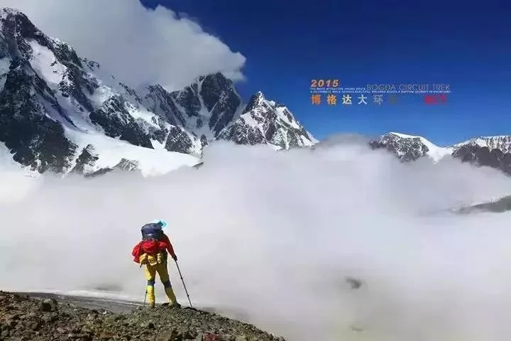 新疆最凶险峡谷路,新疆博格达峰徒步路线