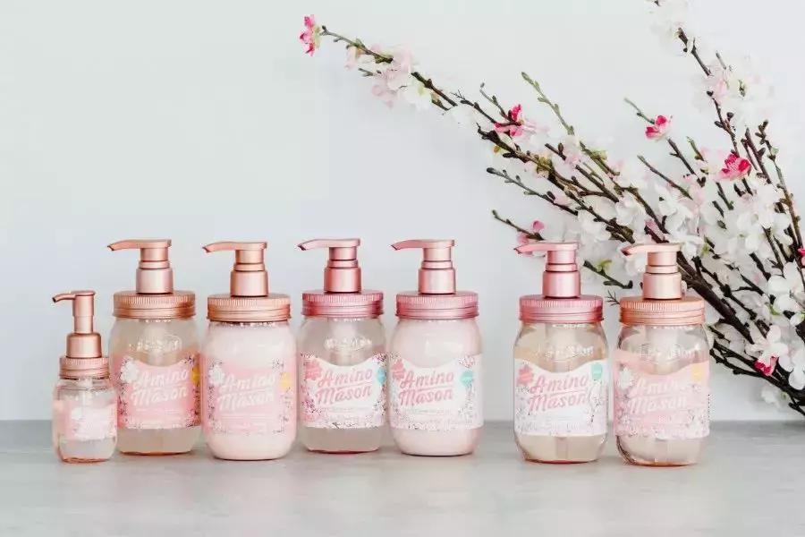 没有一个女孩，逃得过「樱花限定」四个字