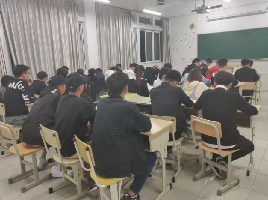 大一挂科和作弊哪个严重,大一挂科会有什么影响