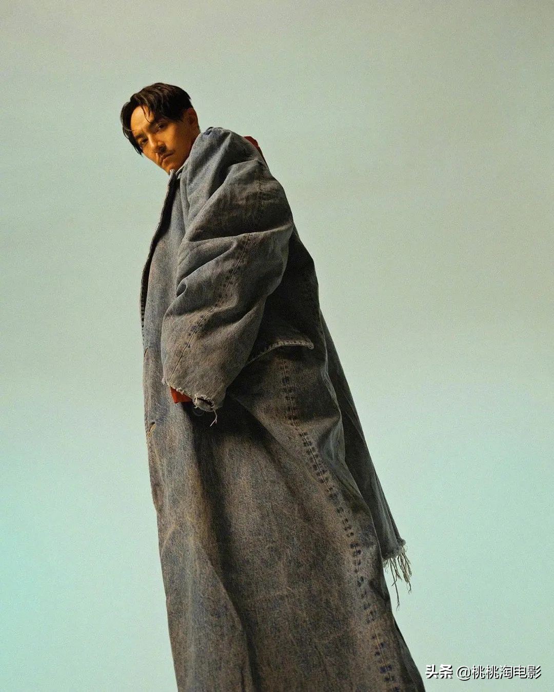 张震新片沙丘,张震图片写真