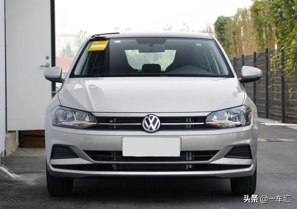 2011年的朗逸和polo选哪个,大众polo和朗逸1.5自吸哪个平台好