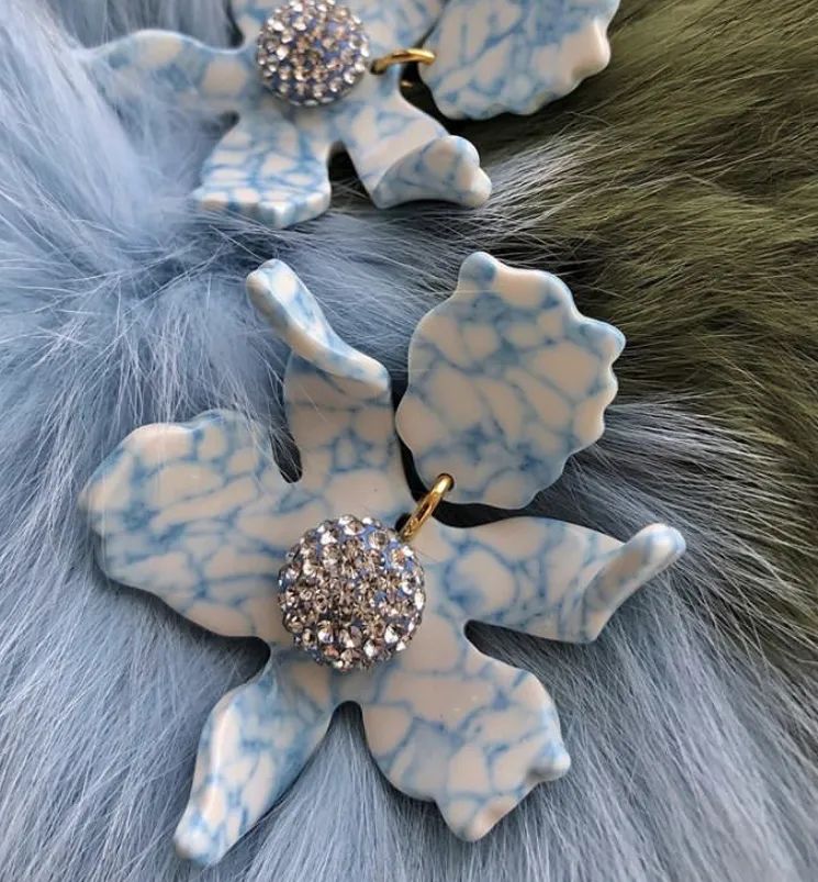 珍珠耳钉优雅永不过时,经典大方的耳钉