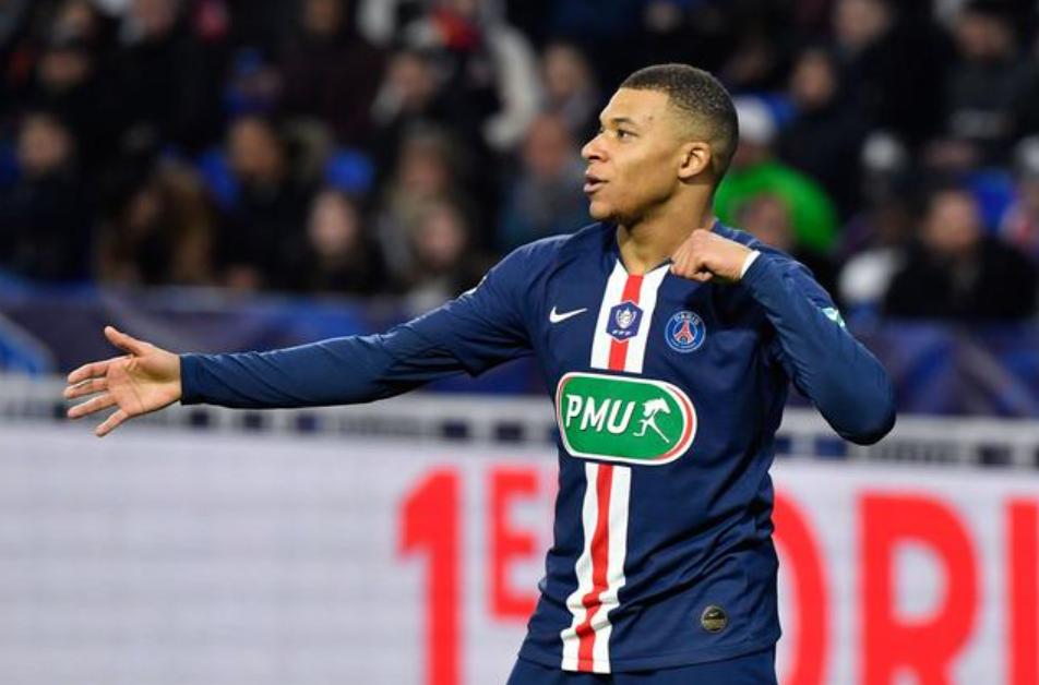 法国国脚克莱枫丹,姆巴佩抵达克莱枫丹