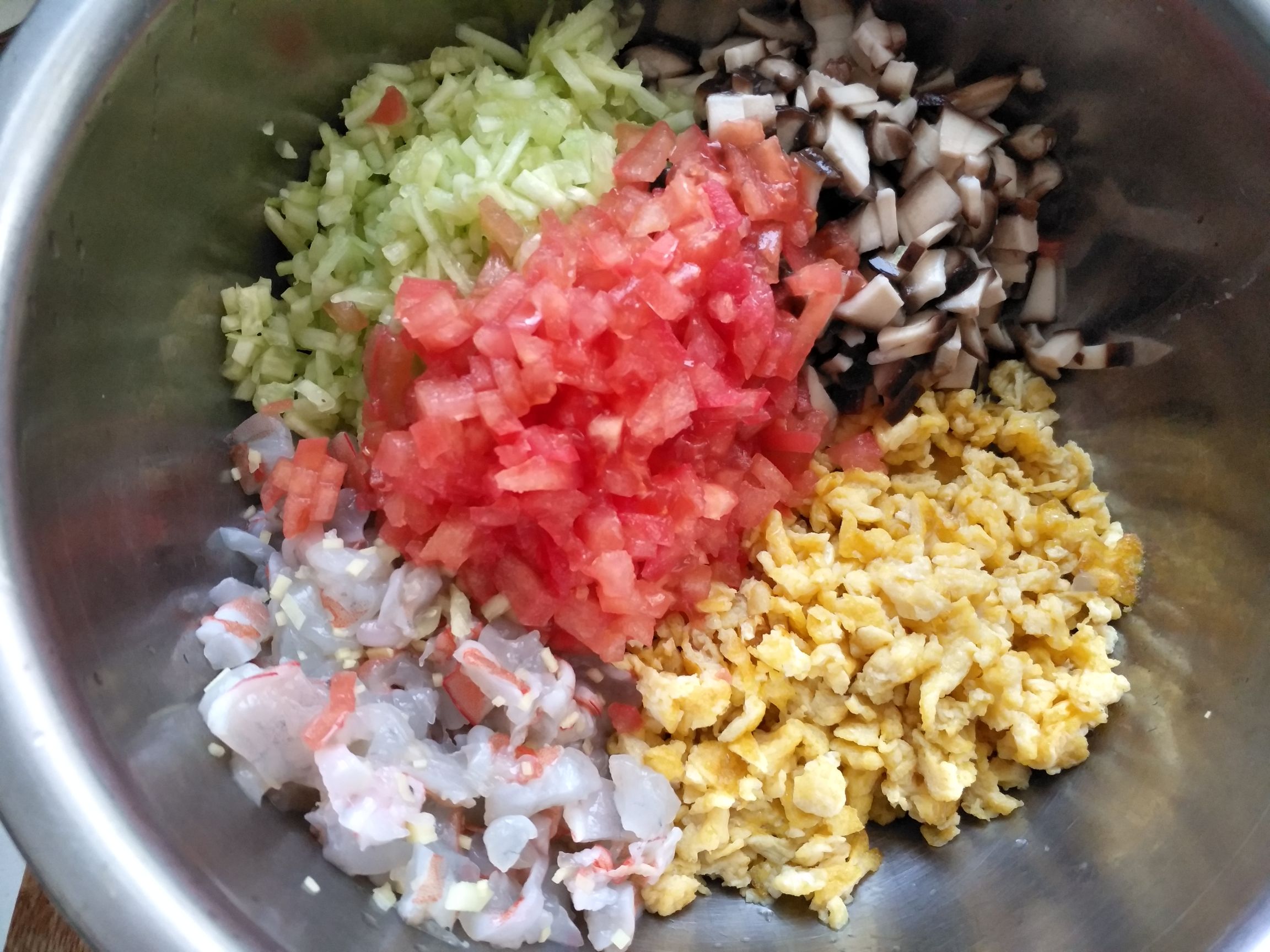 煮饺子时水是煮开了再下吗,煮饺子最忌讳开水下锅