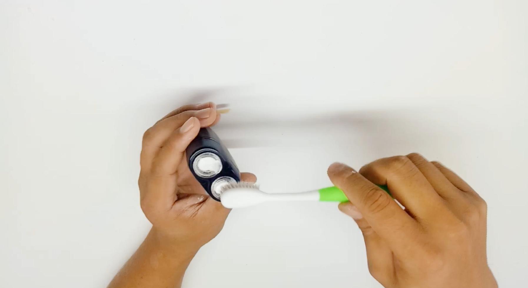 怎么使用剃须刀不会划破,剃须刀刀片钝了如何变锋利