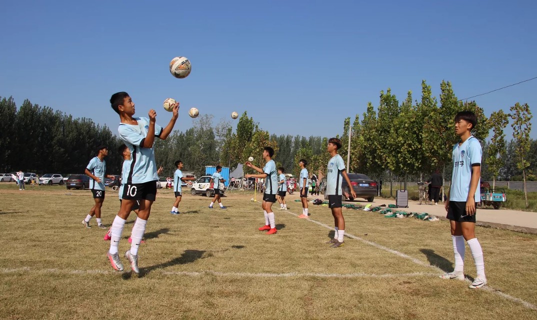 聊城市启航足球比赛,2017中国城市足球联赛聊城