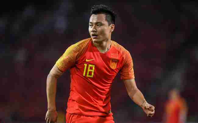 国足惊险出线,国足晋级8强却惹争议