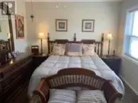 加拿大100万能买什么房,上海一套房在加拿大能买多大