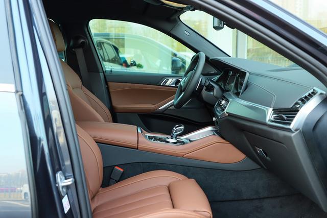 直列六缸3.0t宝马suv,宝马最新款的性能suv到底有多强