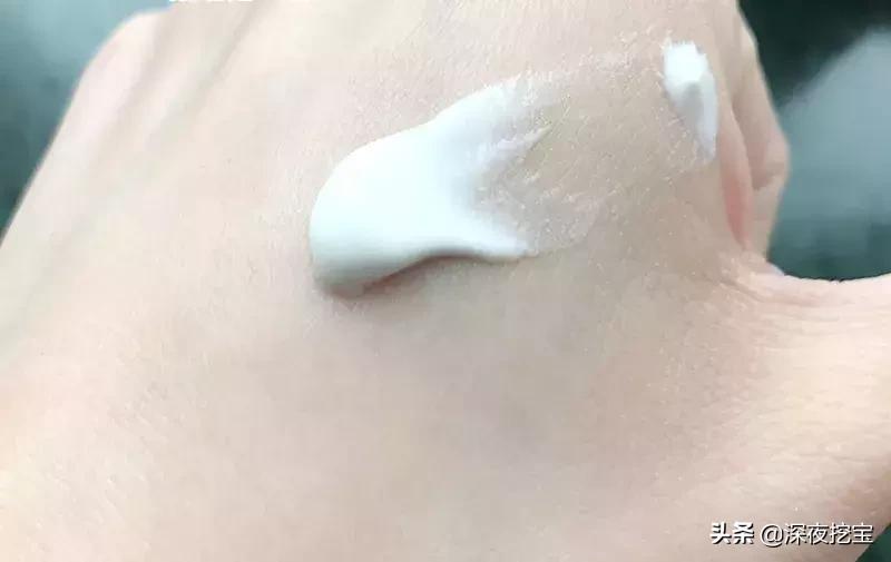 恋火奶油绒绒肌粉底液,哪款粉底液能有奶油肌效果